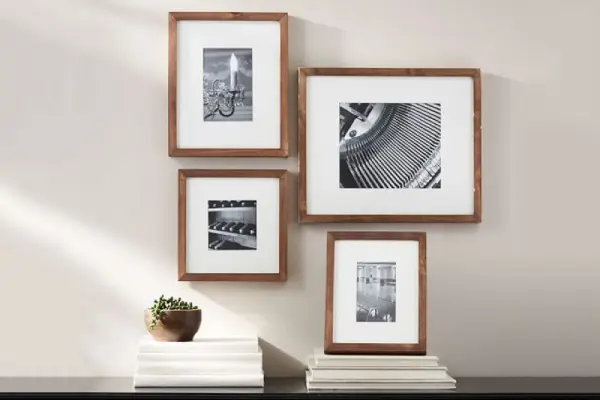 7 وسیله دکوراتیو که گرون نیست اما خونتون رو لوکس میکنه قاب عکس های پاسپارتو