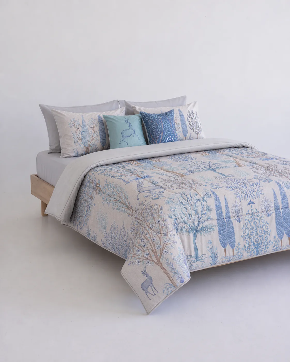 blue-woodland-studio-01