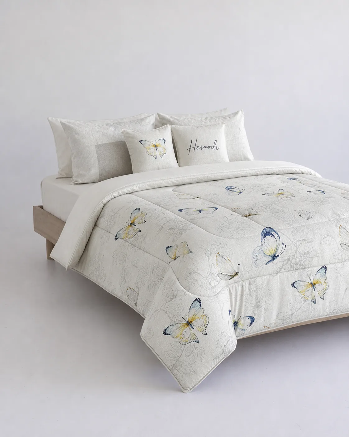 ivory-butterflies-studio-01