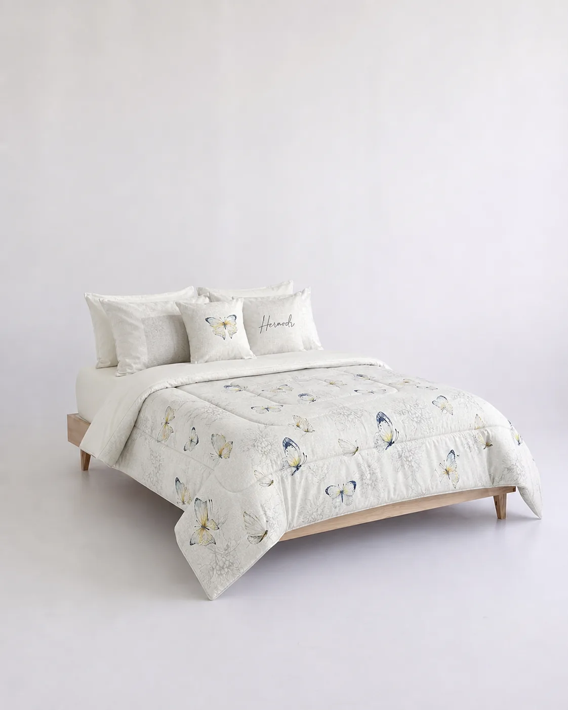 ivory-butterflies-studio-03