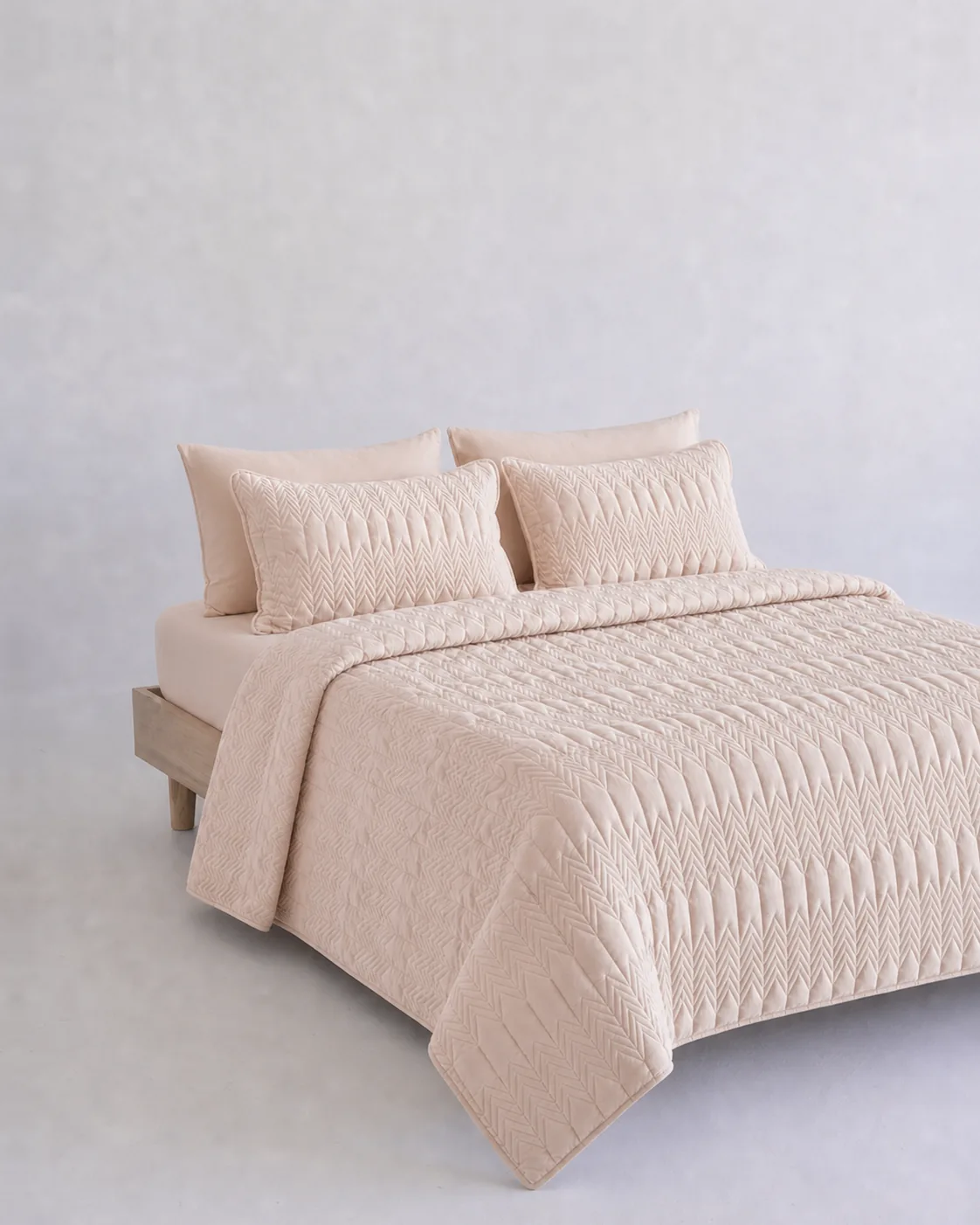 kaj-blush-cream-bedding-output-01