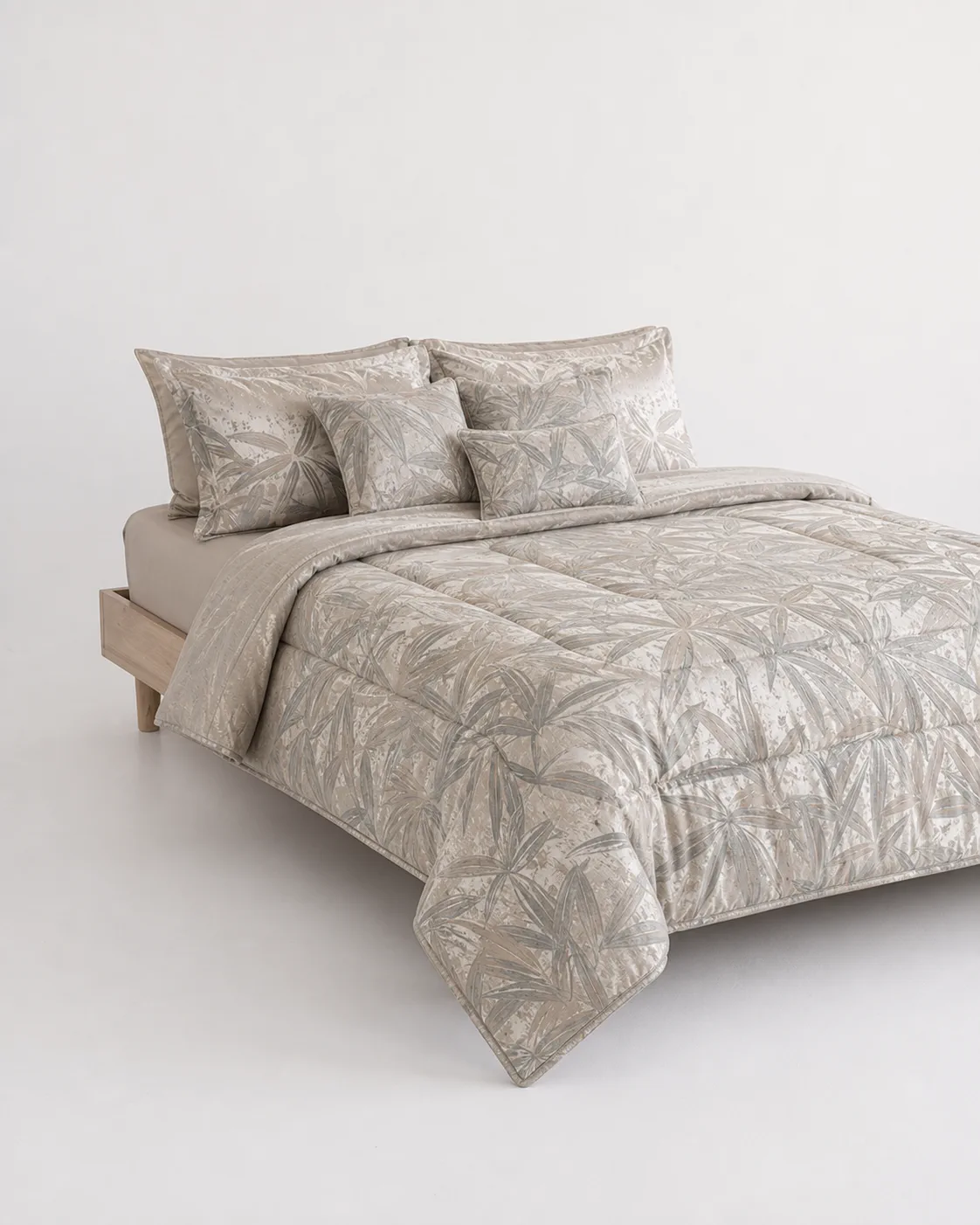 pearl-taupe-bamboo-studio-01