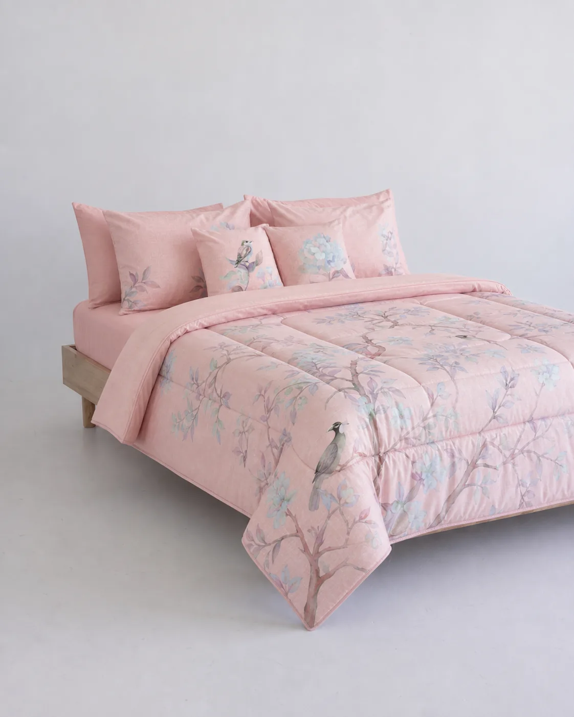 pink-bird-studio-01