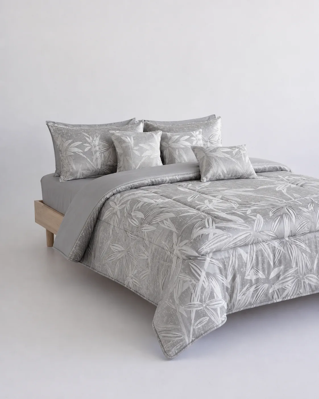 silver-gray-bamboo-studio-01