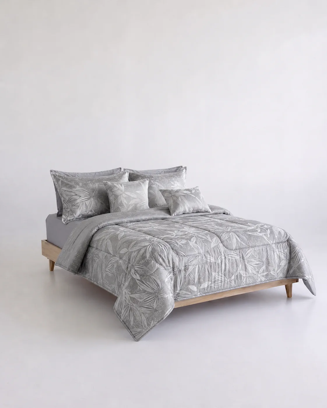 silver-gray-bamboo-studio-03